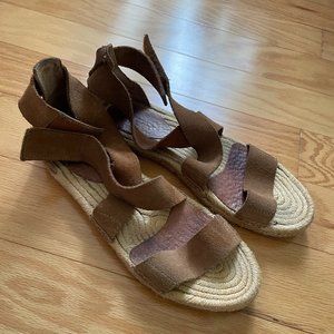 UGG Suede Flat Espadrille Sandals Size 6